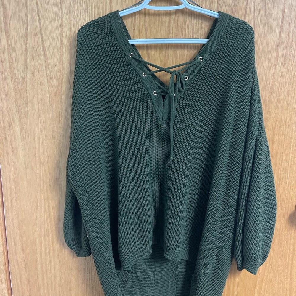 Altar’d State oversized Forest/Army Green Sweater - Picture 3 of 4